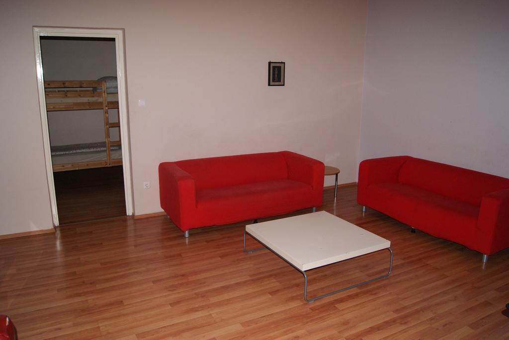 Happy Hostel Budapest Extérieur photo