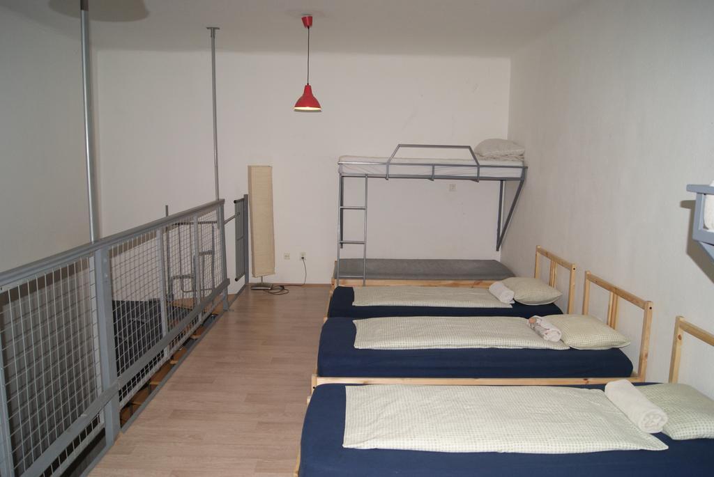 Happy Hostel Budapest Chambre photo