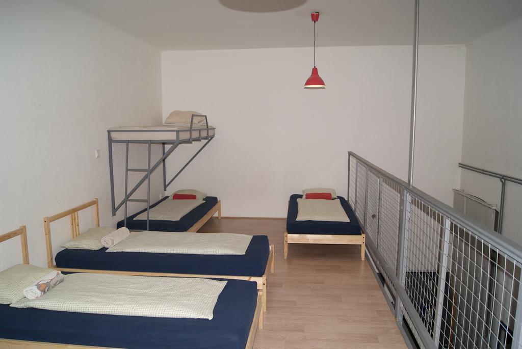 Happy Hostel Budapest Chambre photo