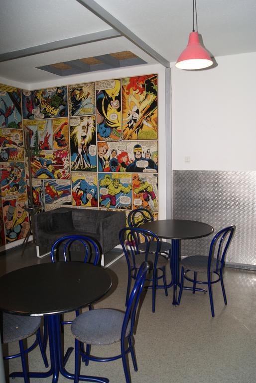 Happy Hostel Budapest Extérieur photo